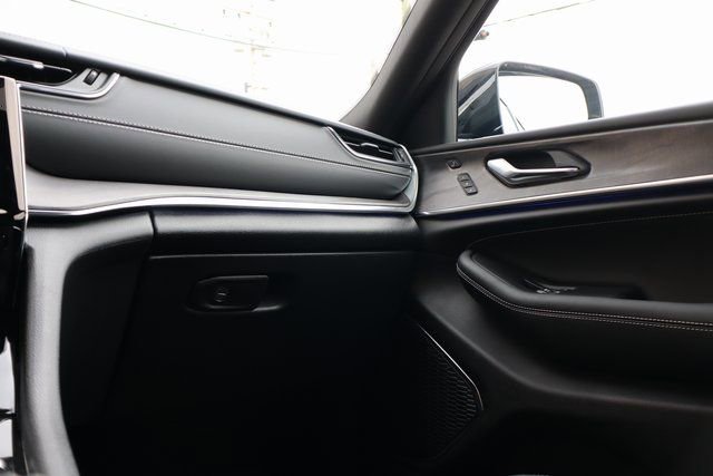 New 2025 Jeep Grand Cherokee Overland w/ Adv Protech Group III image 45