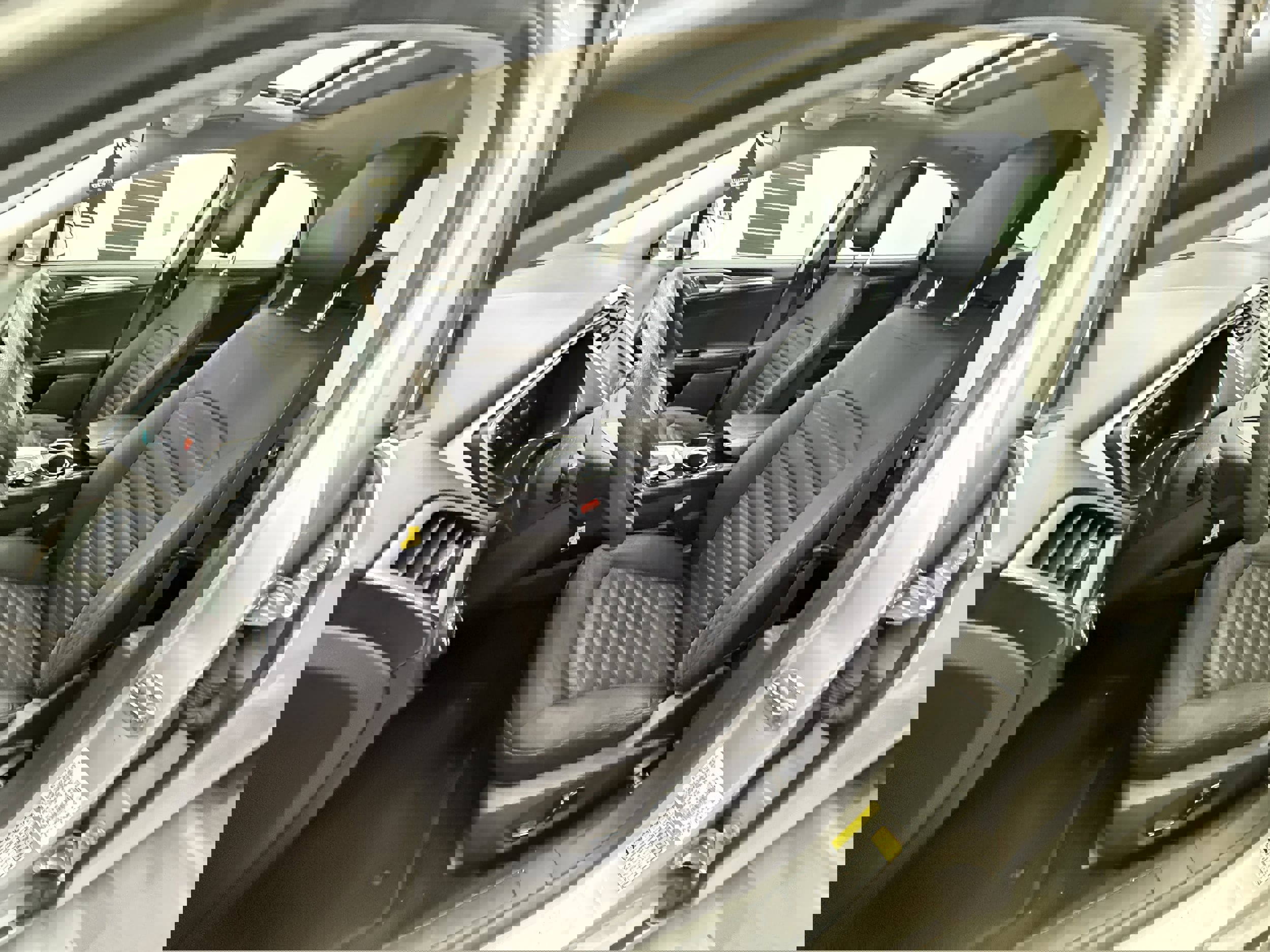 Used 2013 Ford Fusion SE image 12