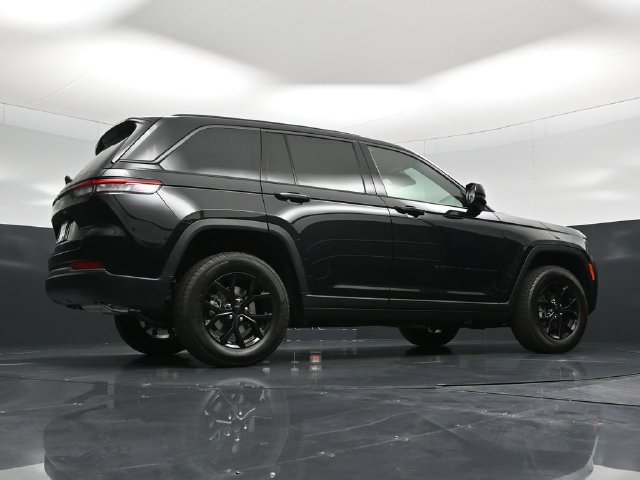 New 2026 Jeep Grand Cherokee Altitude AWD/4WD image 55
