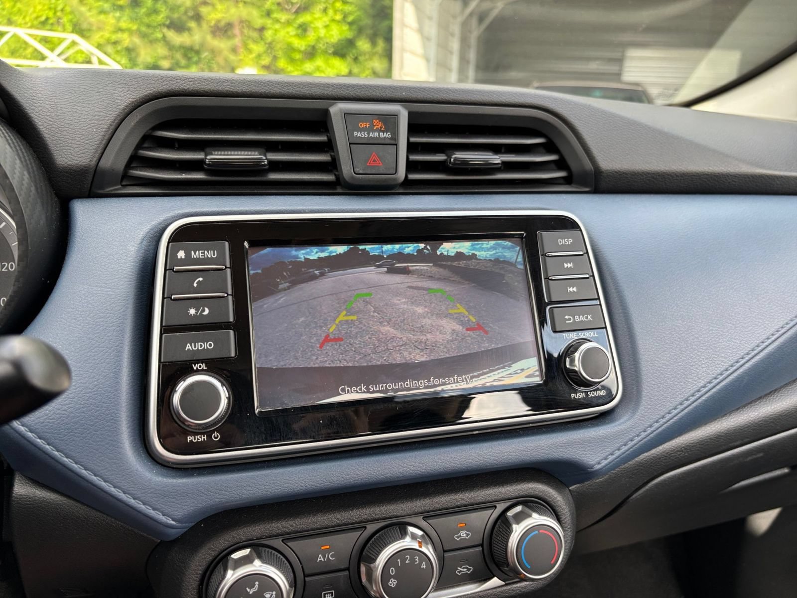 Used 2025 Nissan Versa SV FWD image 21