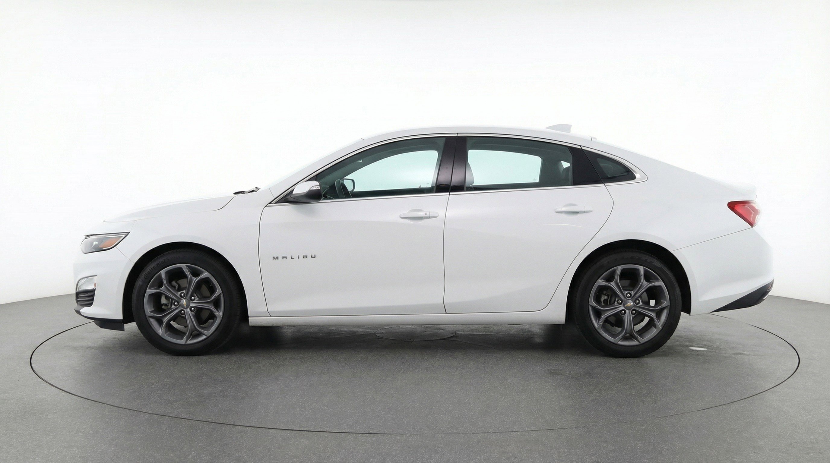 Used 2024 Chevrolet Malibu LT image 5