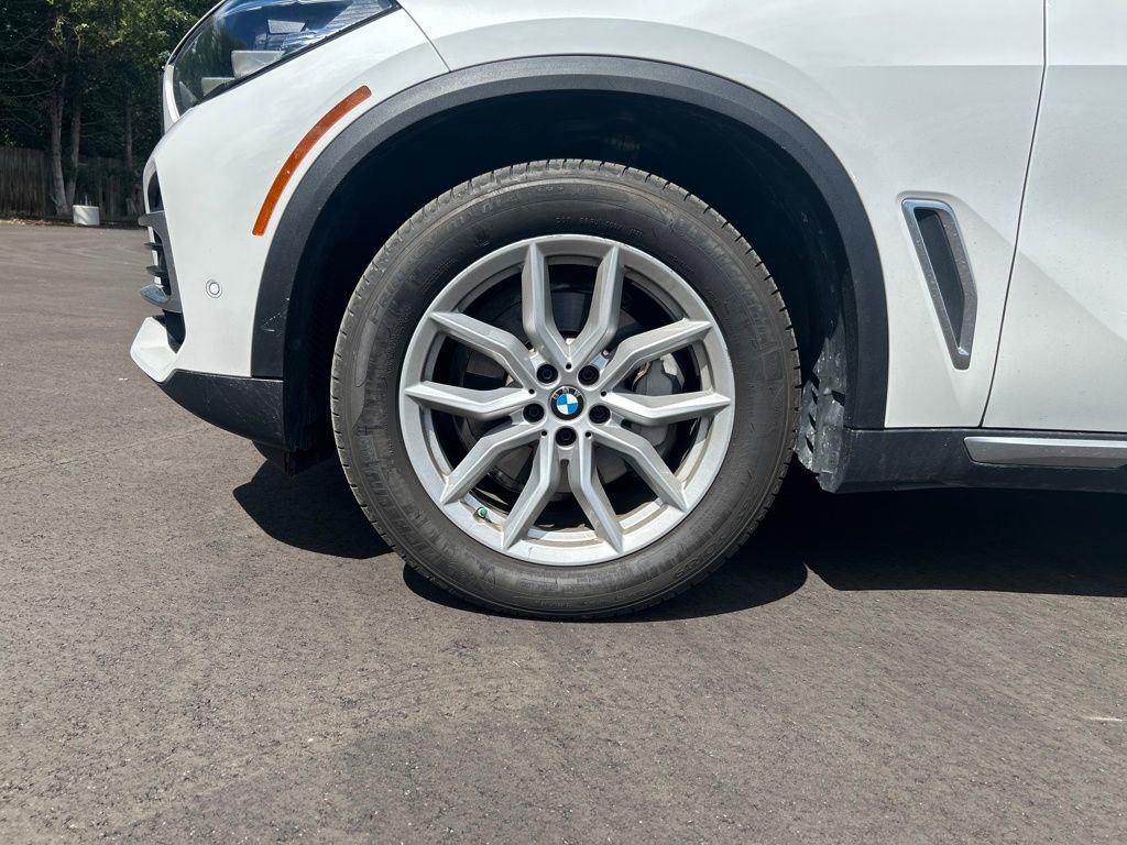 Used 2022 BMW X5 xDrive40i w/ Premium Package image 10
