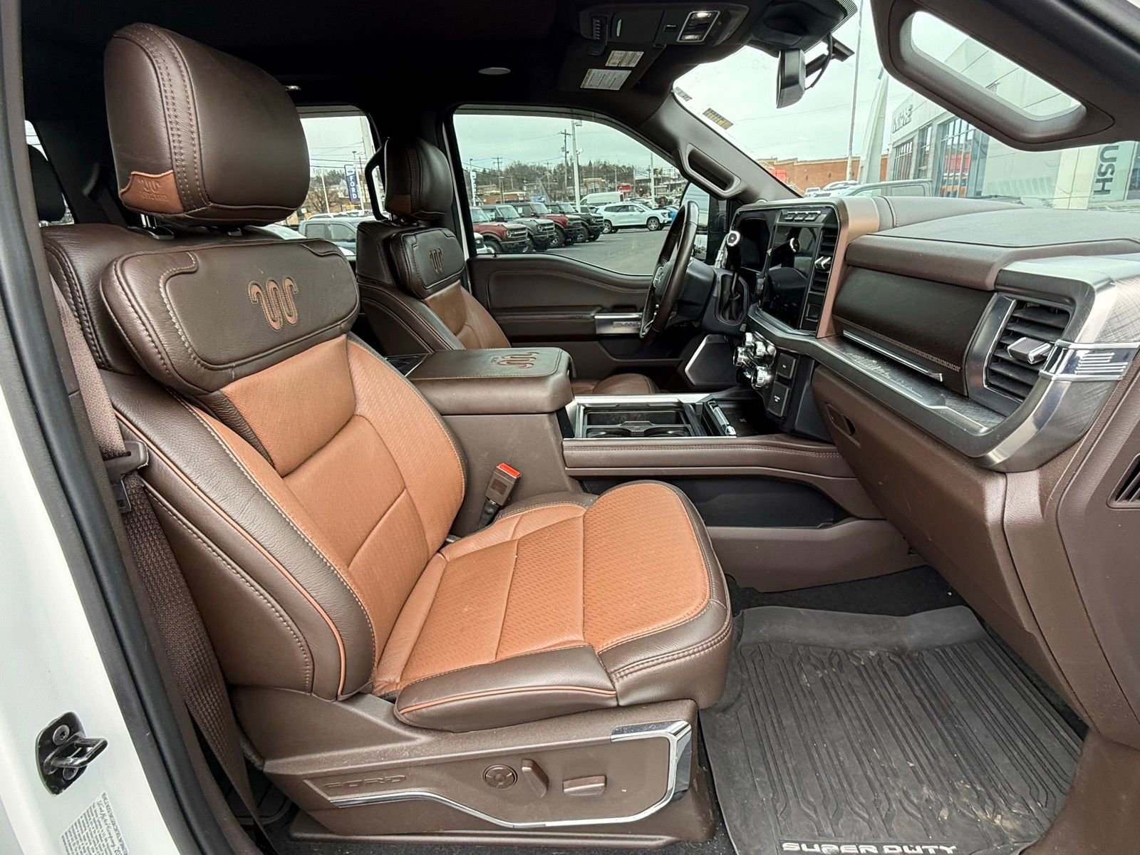 Used 2024 Ford F350 King Ranch w/ FX4 Off-Road Package AWD/4WD image 17