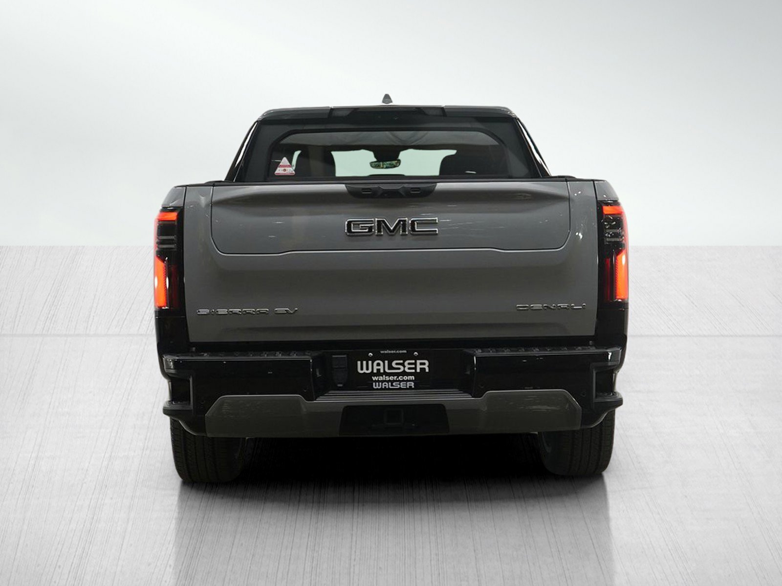Used 2024 GMC Sierra EV Denali image 4