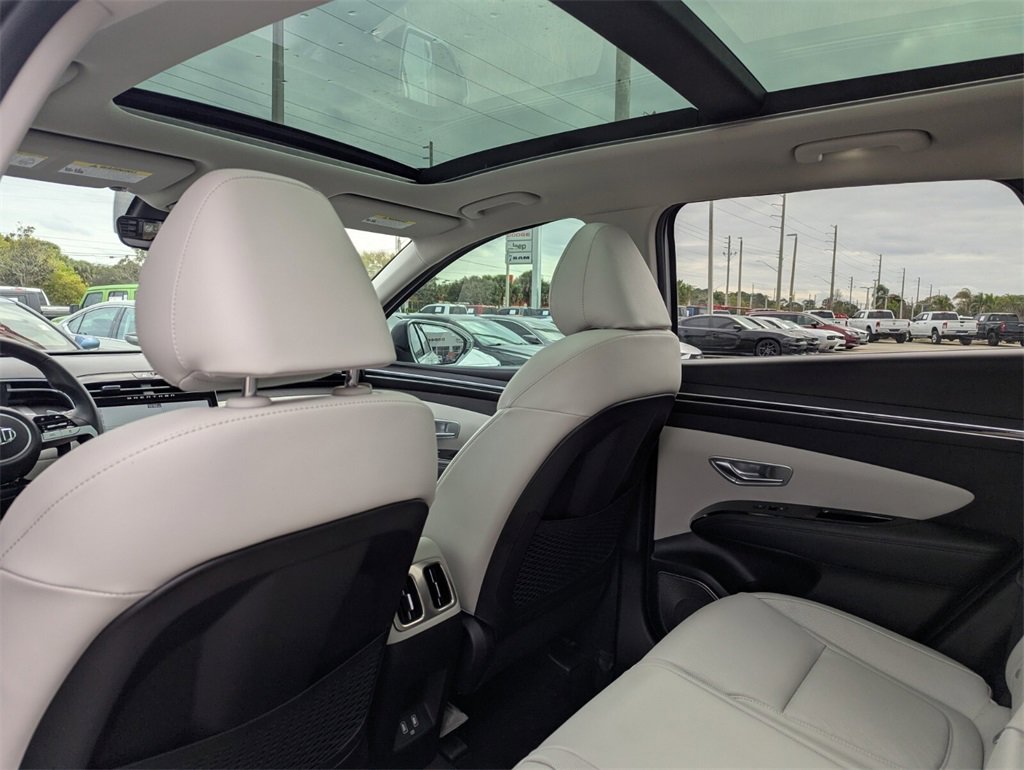 Used 2023 Hyundai Tucson Limited image 19