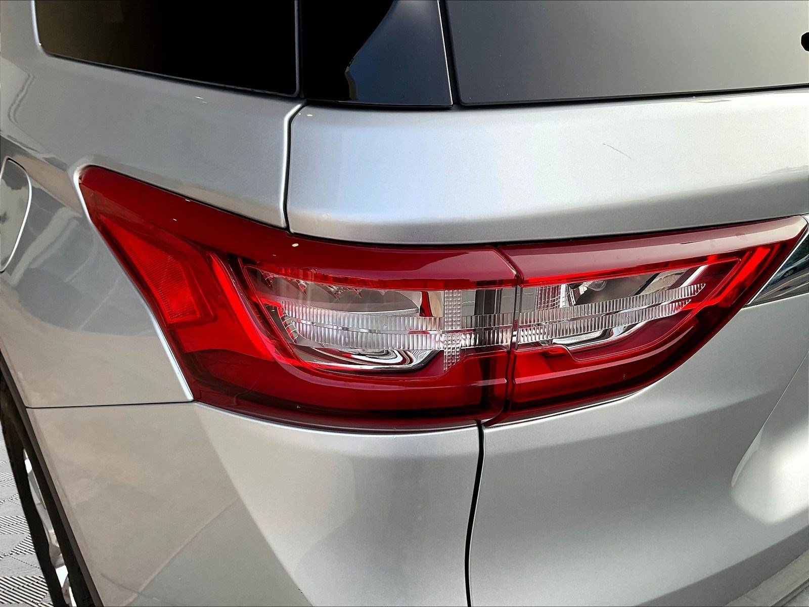 Used 2019 Chevrolet Traverse LS FWD image 22