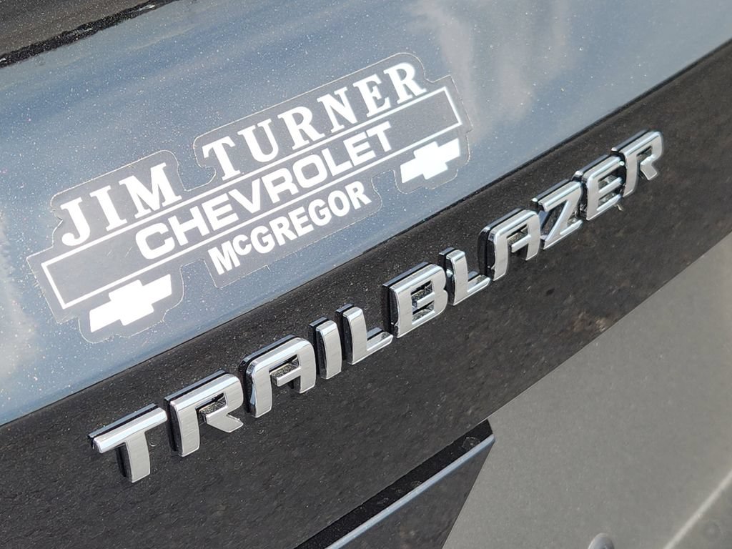 New 2026 Chevrolet TrailBlazer LT w/ Convenience Package FWD image 9