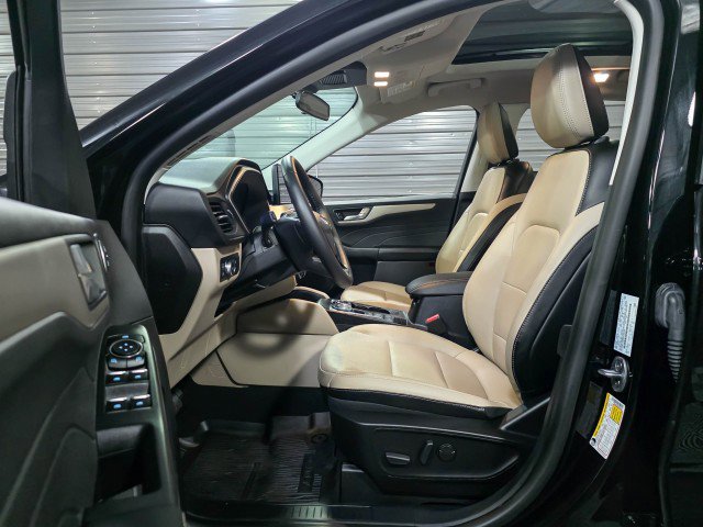 Used 2022 Ford Escape SEL w/ Technology Package image 13