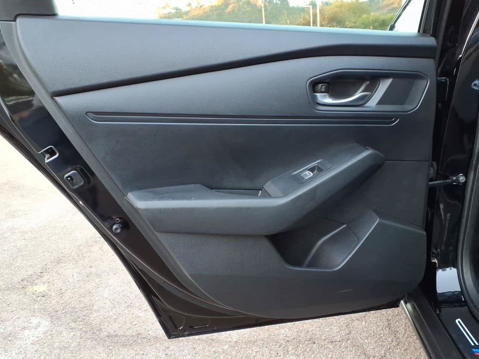 Used 2025 Honda Accord Sport image 6