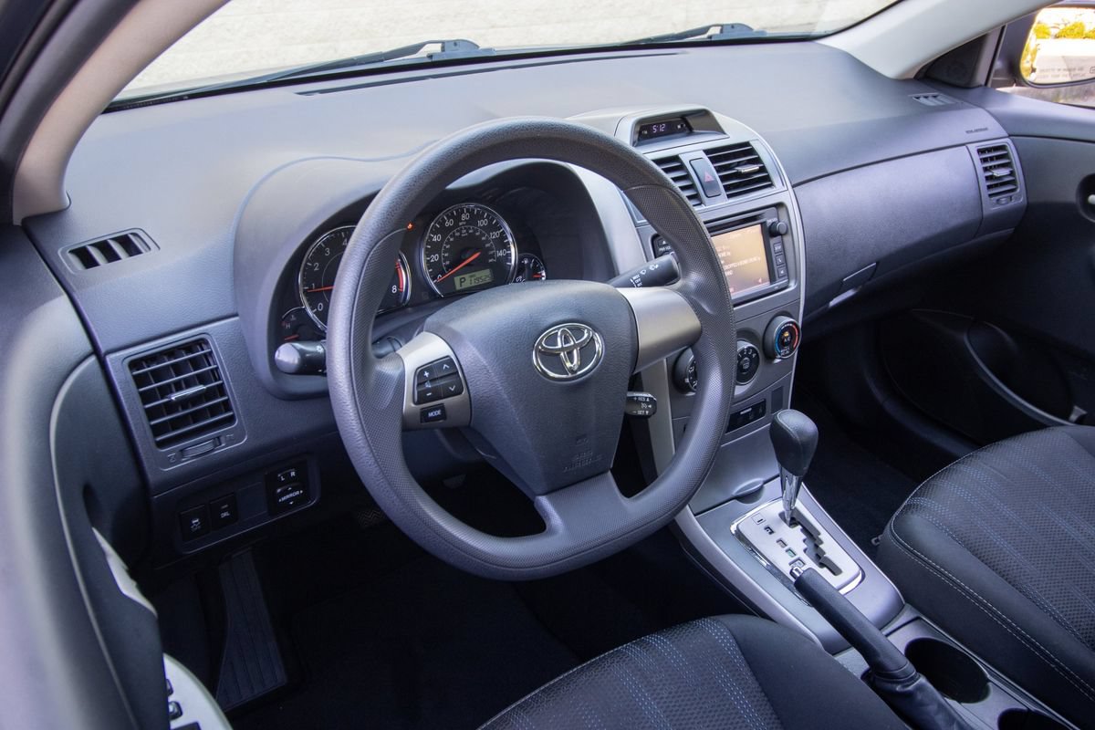 Used 2013 Toyota Corolla S FWD image 12