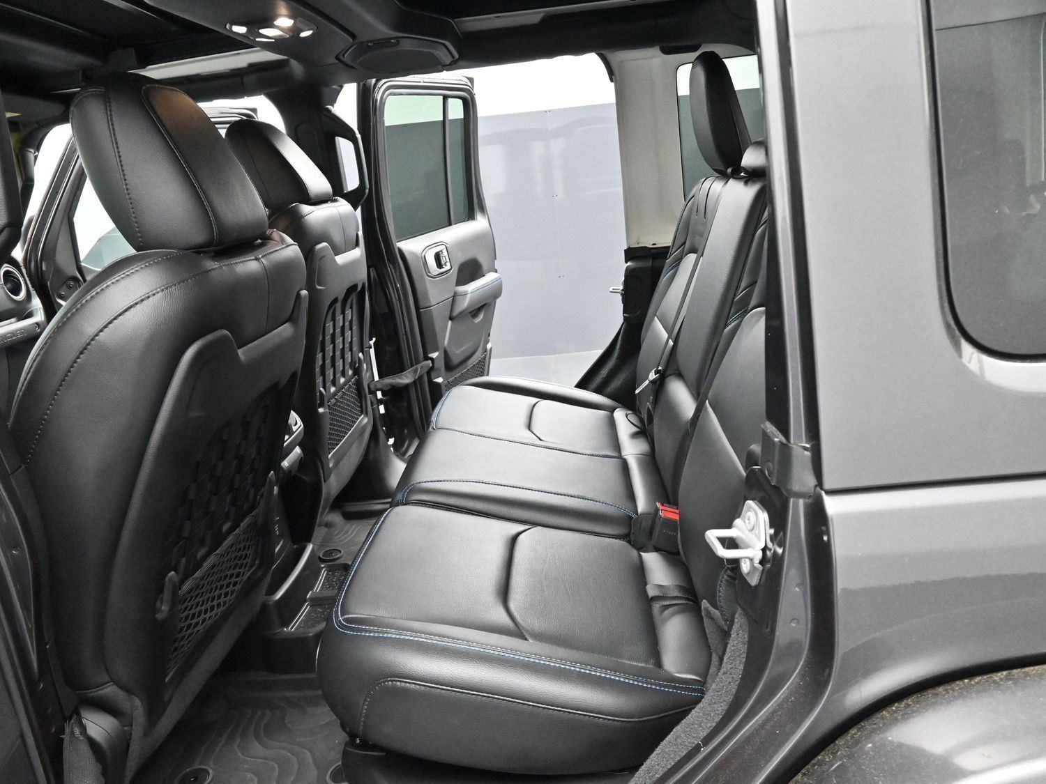 Used 2022 Jeep Wrangler Unlimited Rubicon 4xe image 29