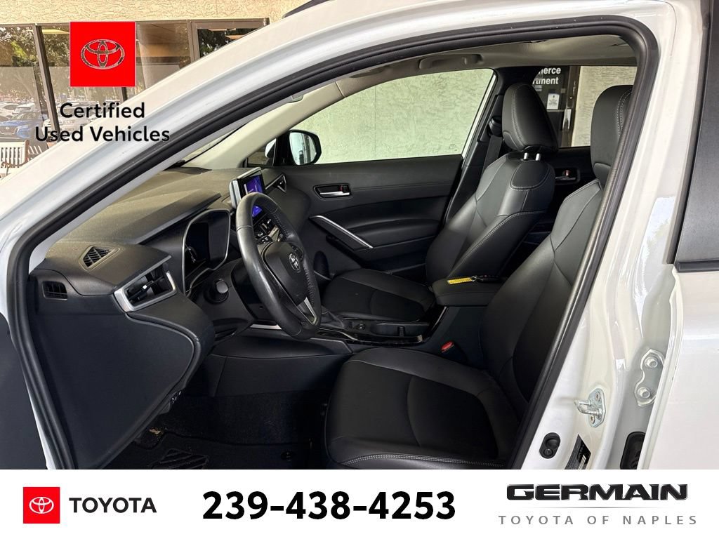 Used 2023 Toyota Corolla Cross XLE w/ Convenience Package FWD image 14