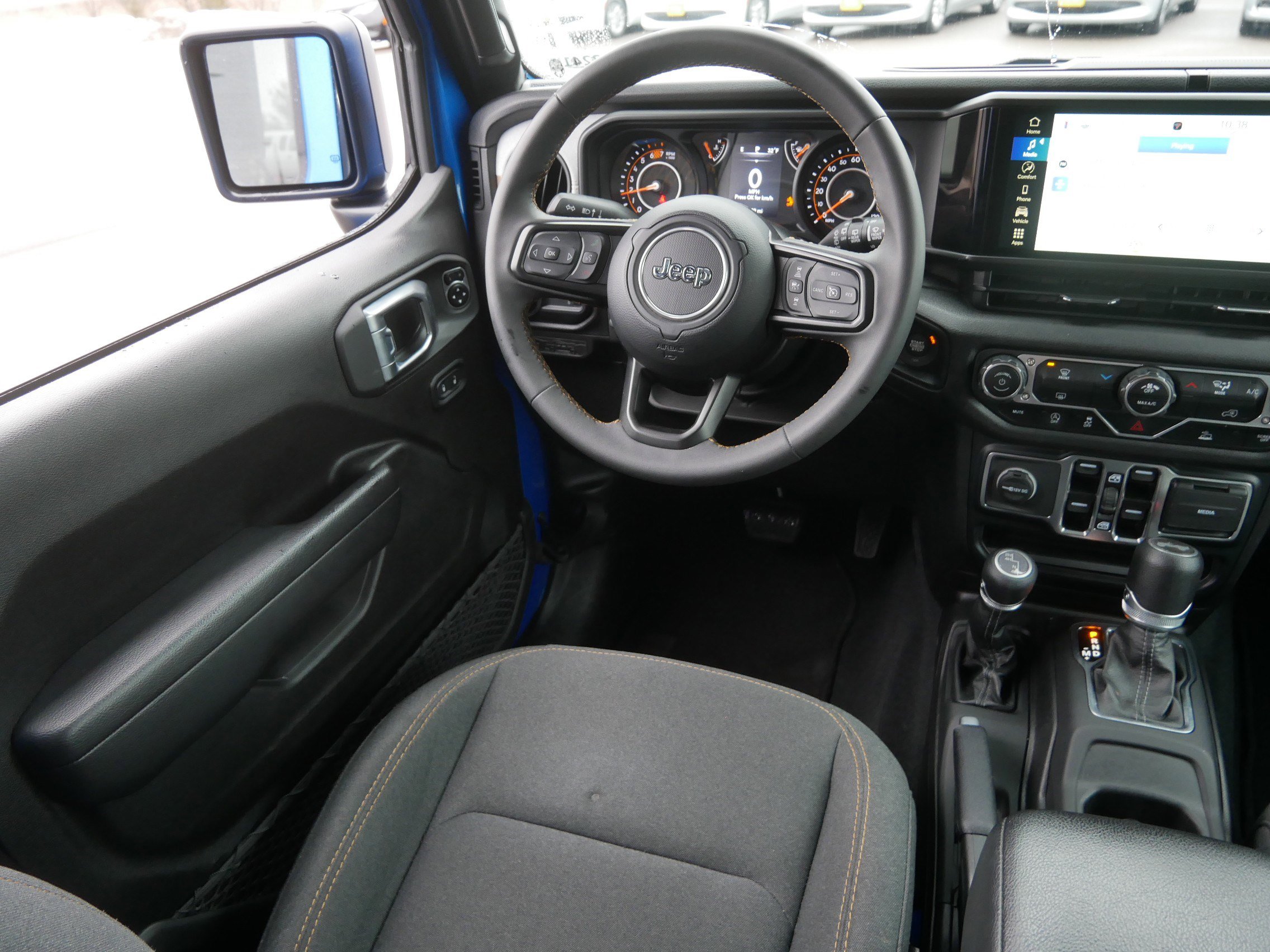 Used 2024 Jeep Wrangler Sport S image 9