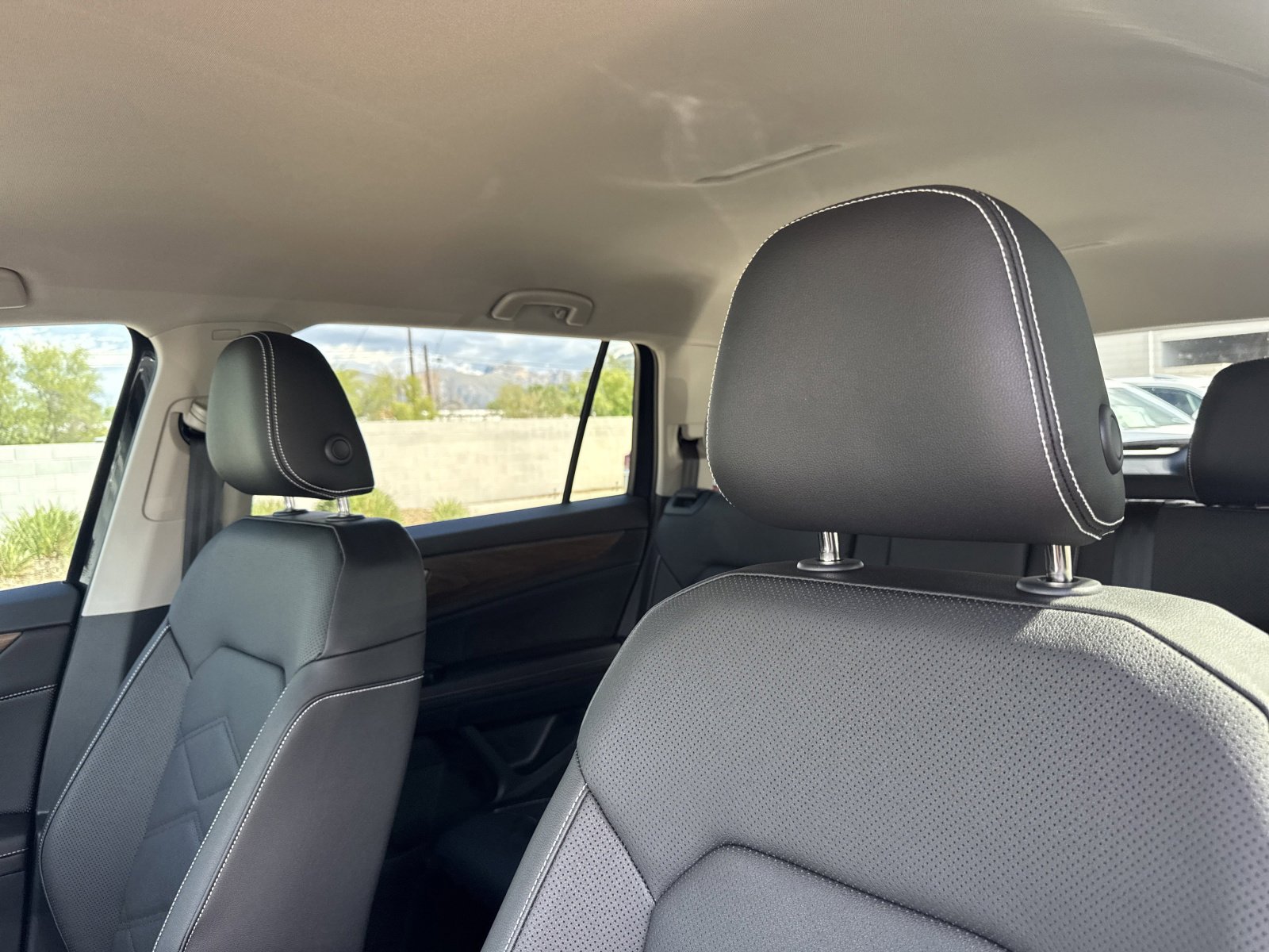 New 2026 Volkswagen Atlas SE image 14