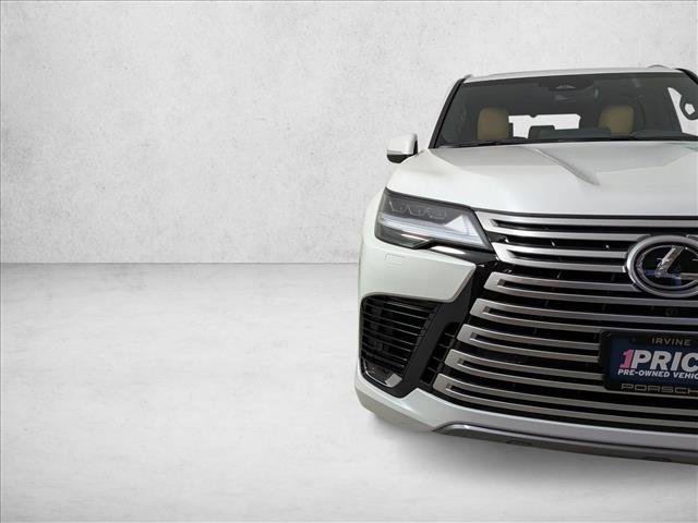 Used 2026 Lexus LX 600 4WD w/ Accessory Package (Z1) image 12