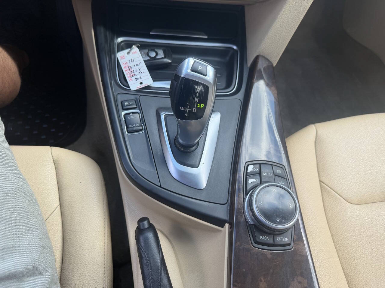 Used 2014 BMW 320i xDrive Sedan AWD/4WD image 33