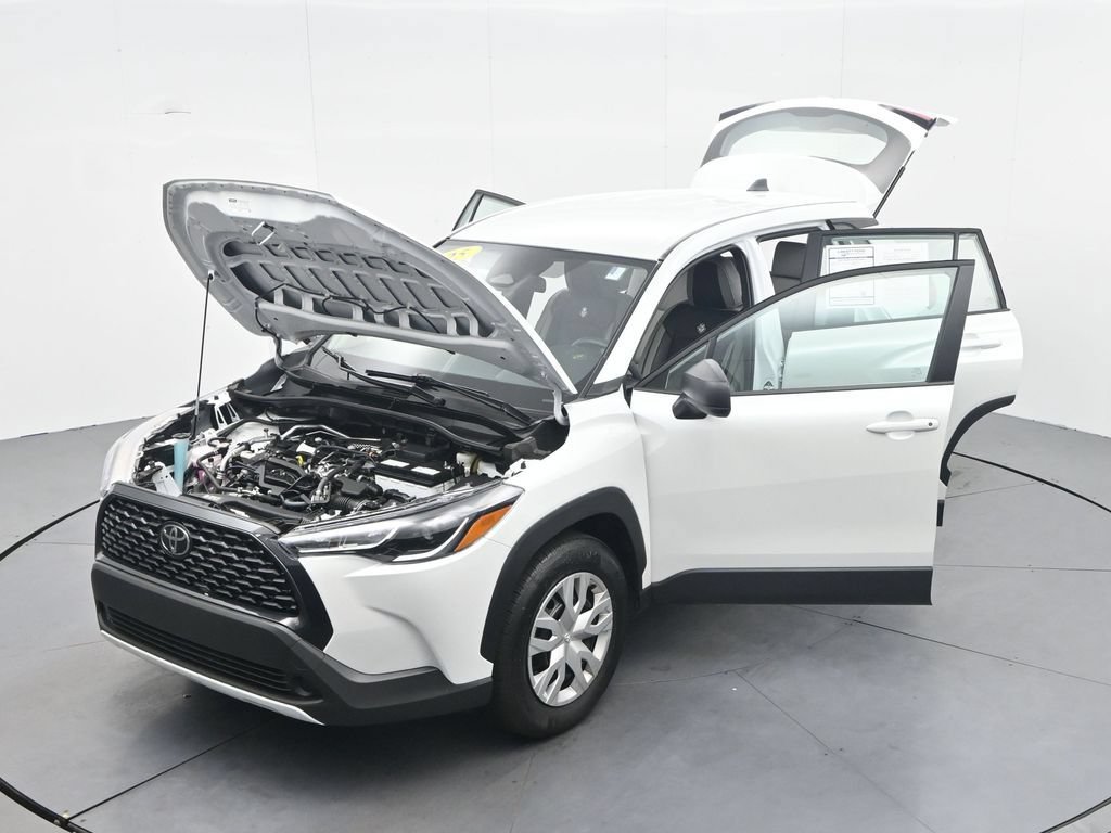 Used 2025 Toyota Corolla Cross L FWD image 42