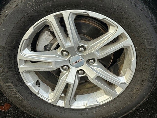 Certified 2023 GMC Terrain SLE w/ Driver Convenience Package image 12