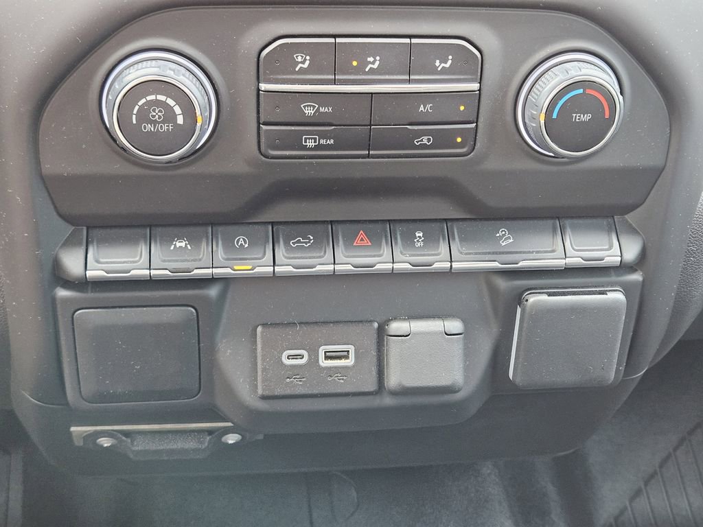 Used 2025 Chevrolet Silverado 1500 Custom Trail Boss w/ LPO, Dark Essentials Package AWD/4WD image 23