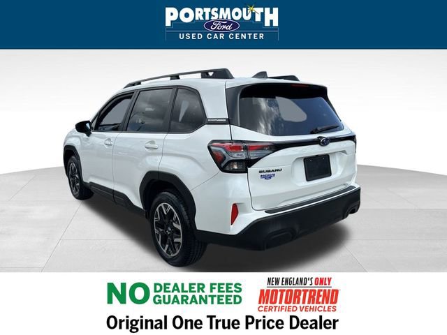 Used 2025 Subaru Forester Premium image 12