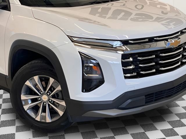 Used 2025 Chevrolet Equinox LT AWD/4WD image 29