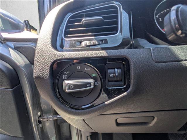 Used 2015 Volkswagen Golf TDI FWD image 20
