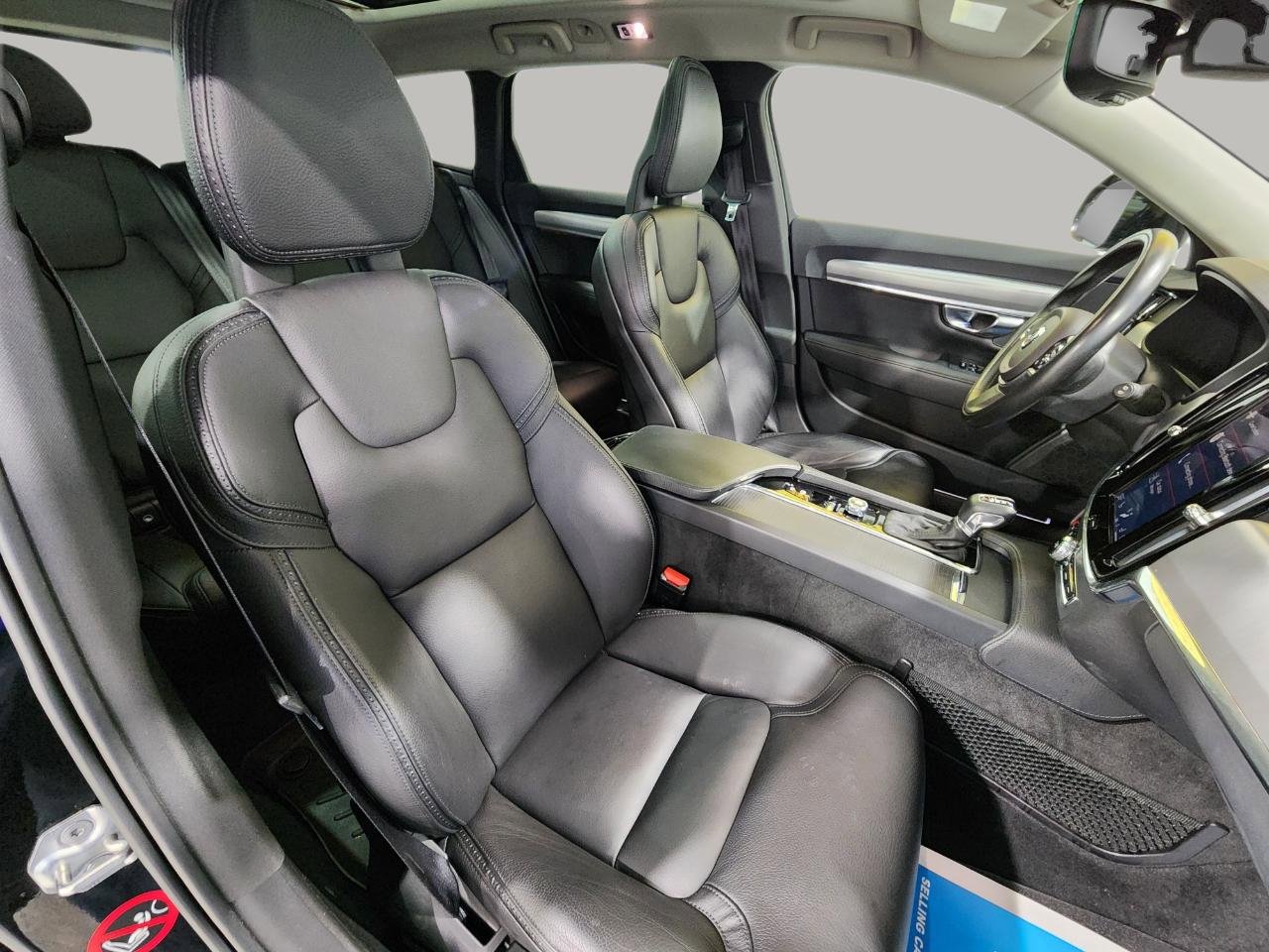 Used 2018 Volvo V90 T5 Cross Country w/ Convenience Package image 27