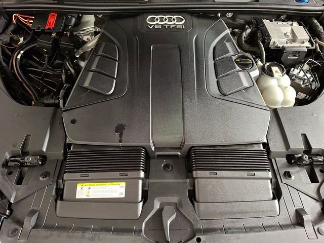 Used 2018 Audi Q7 3.0T Premium Plus image 28