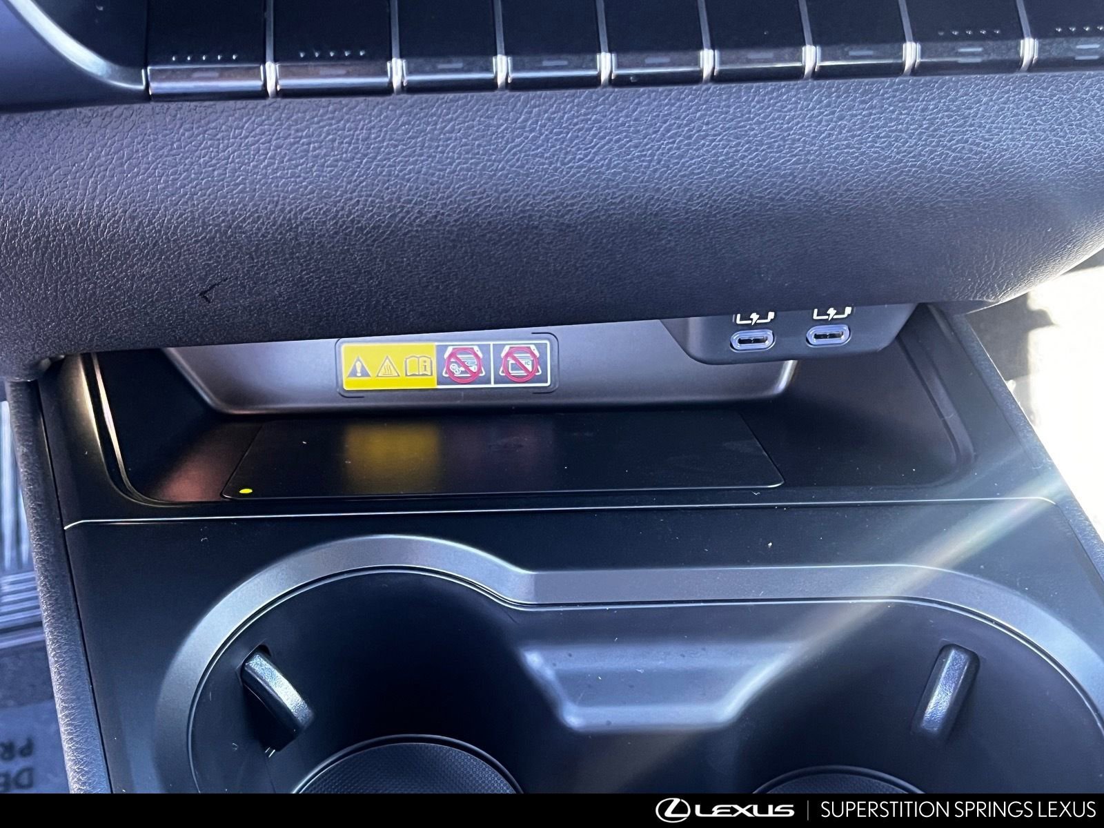 New 2026 Lexus UX 300h FWD image 17