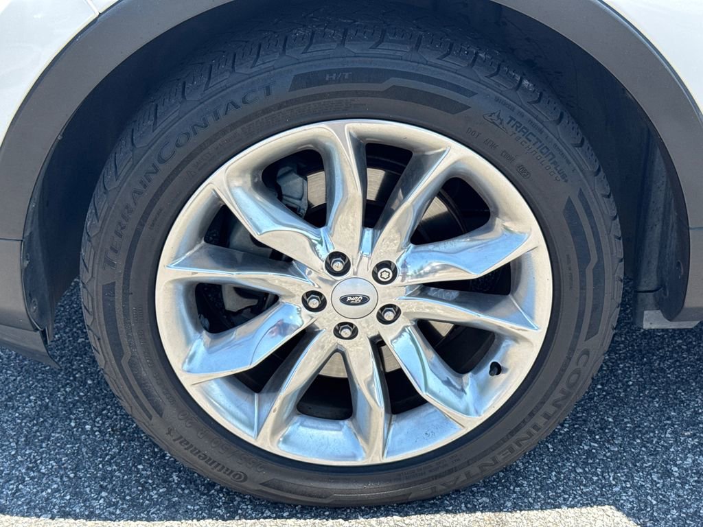 Used 2014 Ford Explorer XLT w/ Equipment Group 202A FWD image 11