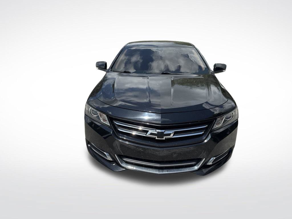 Used 2017 Chevrolet Impala LT FWD image 3