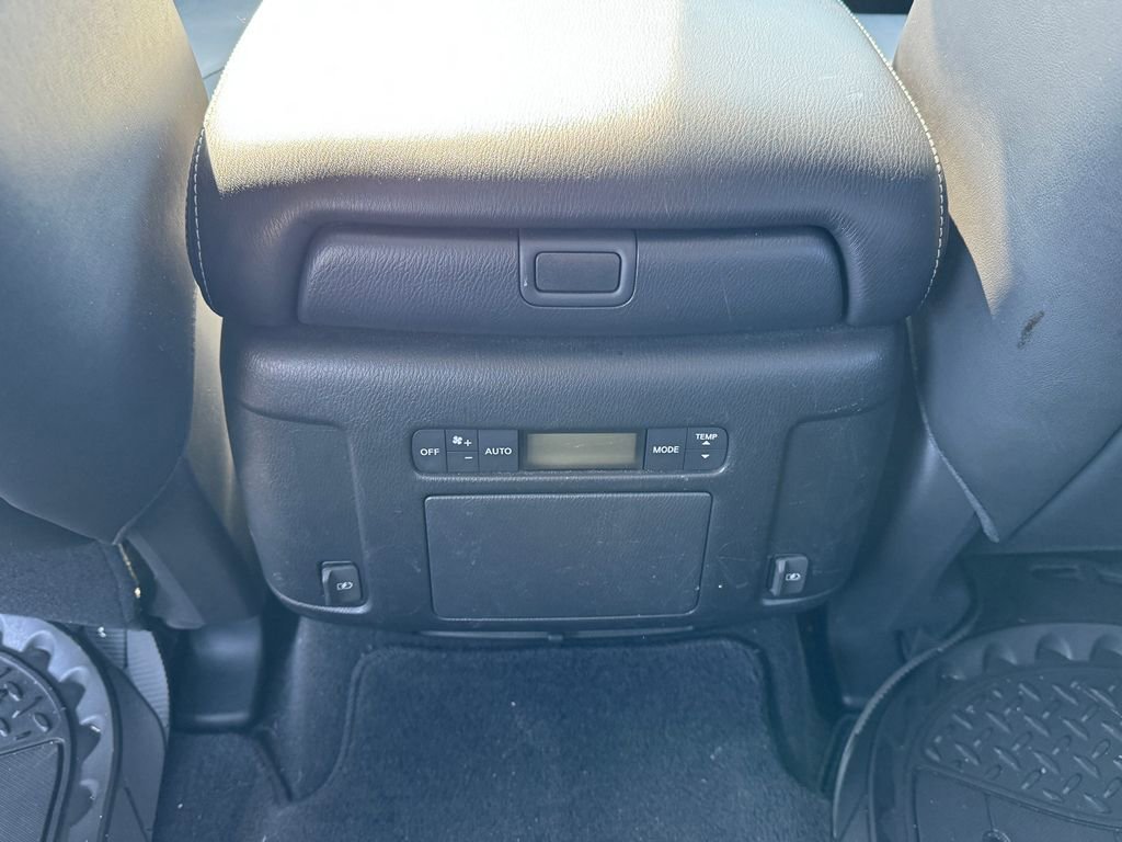 Used 2018 Nissan Armada SL w/ Premium Package image 16