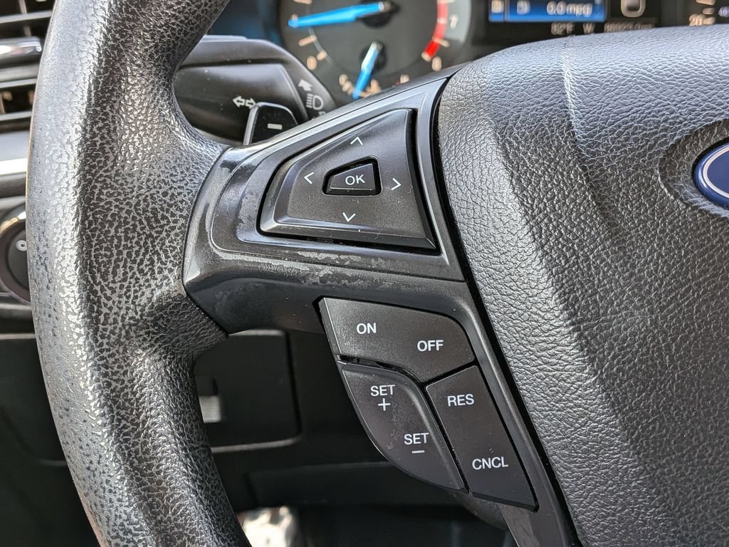 Used 2017 Ford Edge SE FWD image 21