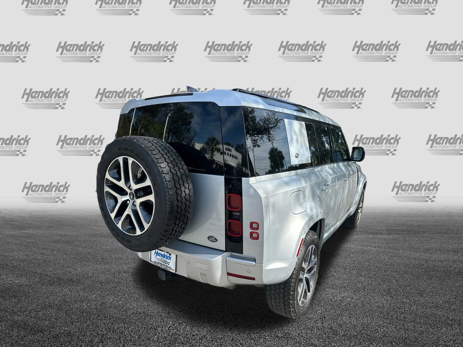 Used 2022 Land Rover Defender 110 XS Edition image 13