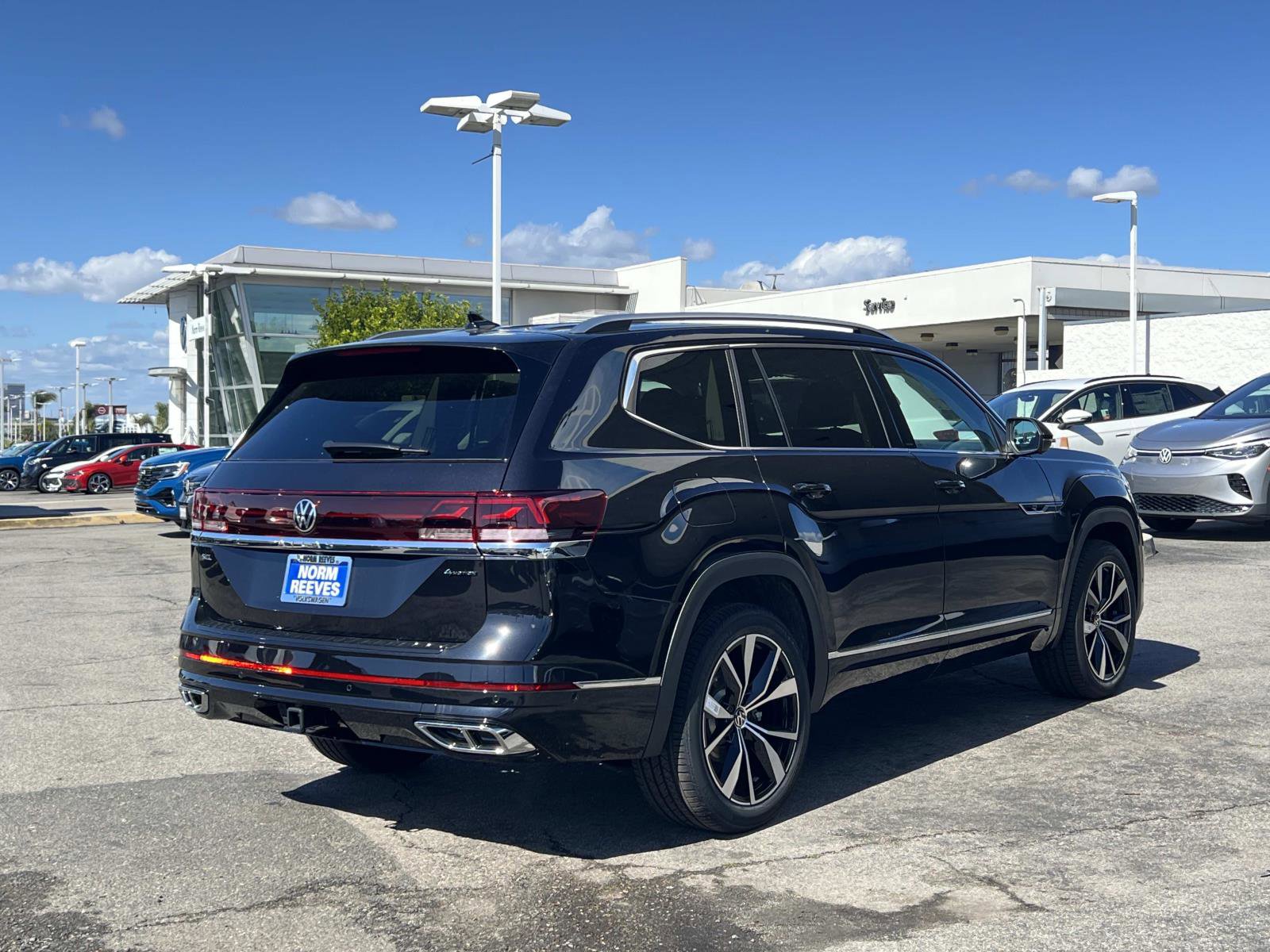 New 2026 Volkswagen Atlas SEL Premium R-Line image 30