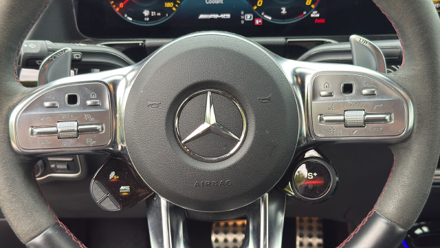 Used 2023 Mercedes-Benz GLA 35 AMG 4MATIC image 18