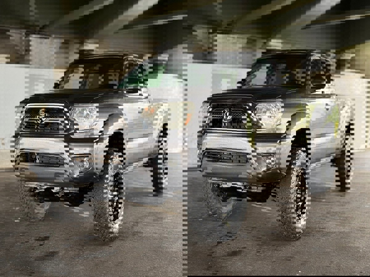 Used 2012 Toyota Tacoma 4x4 Access Cab w/ SR5 Pkg image 7