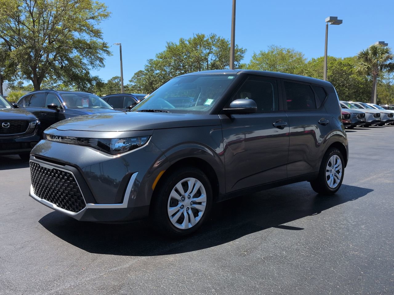 Used 2025 Kia Soul LX image 8