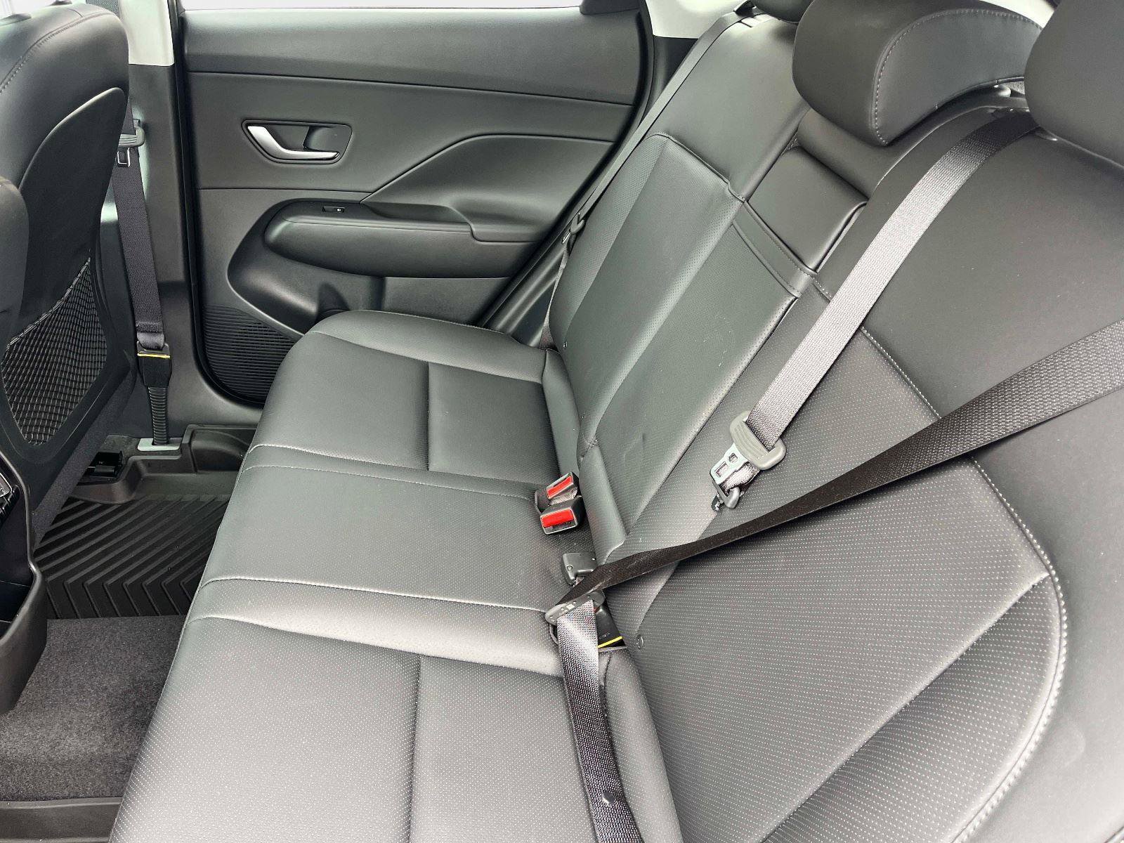 Used 2026 Hyundai Kona SEL Premium image 13