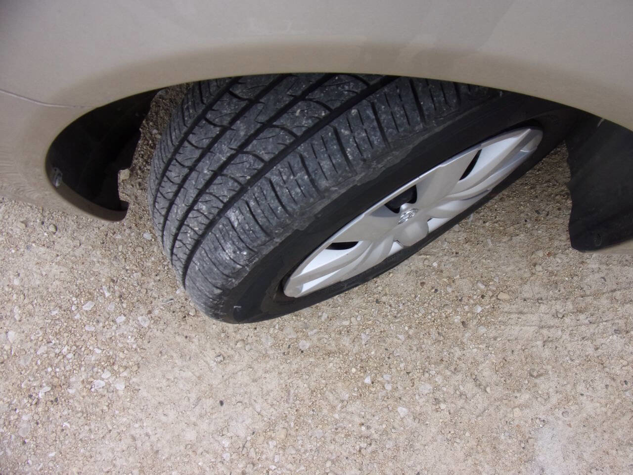 Used 2006 Toyota Camry LE FWD image 4