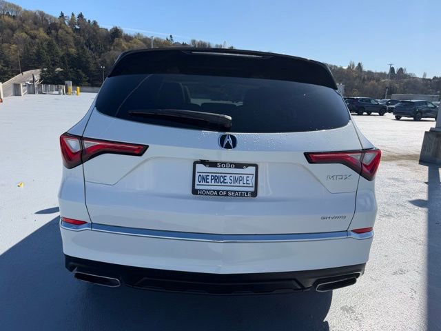 Used 2023 Acura MDX SH-AWD image 4