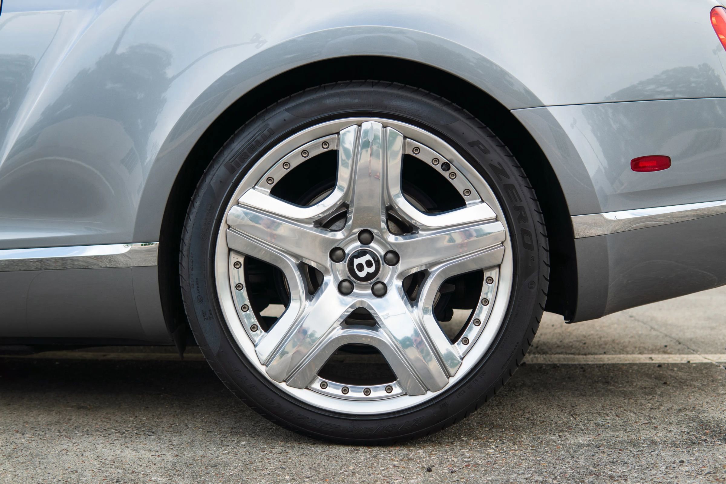 Used 2013 Bentley Continental GT image 31