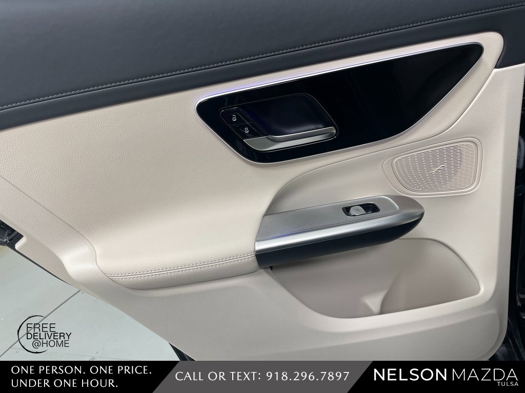 Used 2024 Mercedes-Benz GLC 300 4MATIC image 34