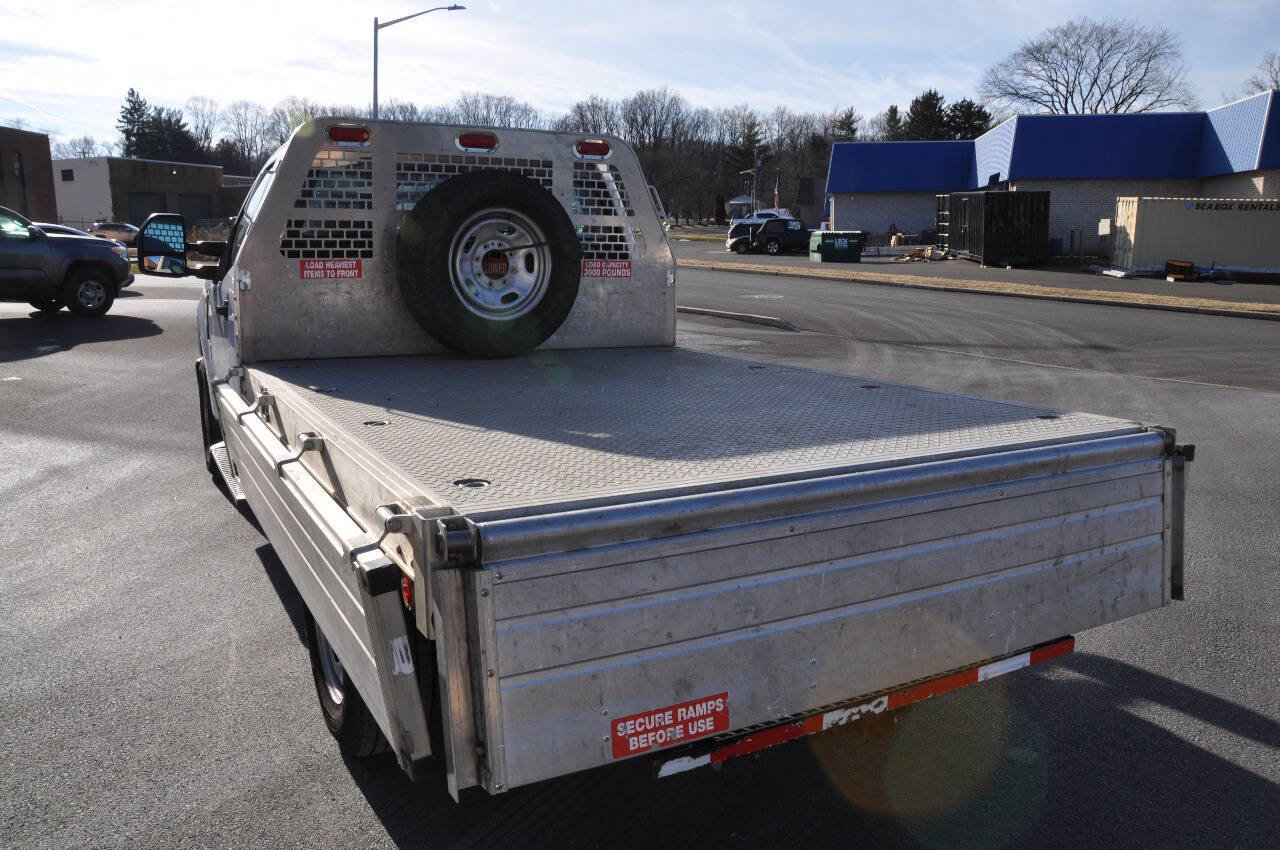 Used 2021 Ford F250 XL w/ Power Equipment Group RWD image 16