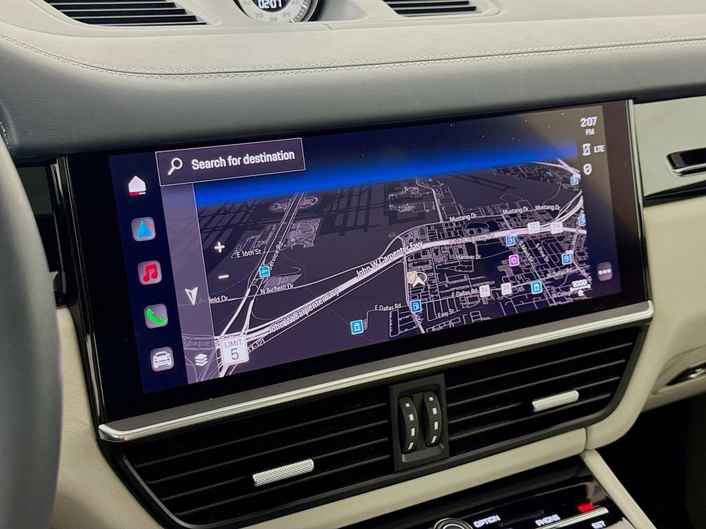 Certified 2023 Porsche Cayenne S AWD/4WD image 19