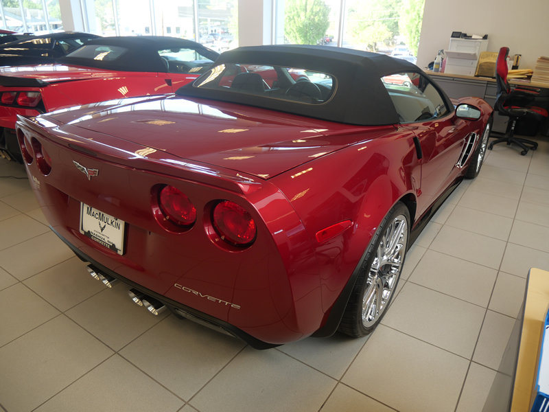 Used 2013 Chevrolet Corvette 427 w/ 1SC Preferred Equipment Group RWD image 5