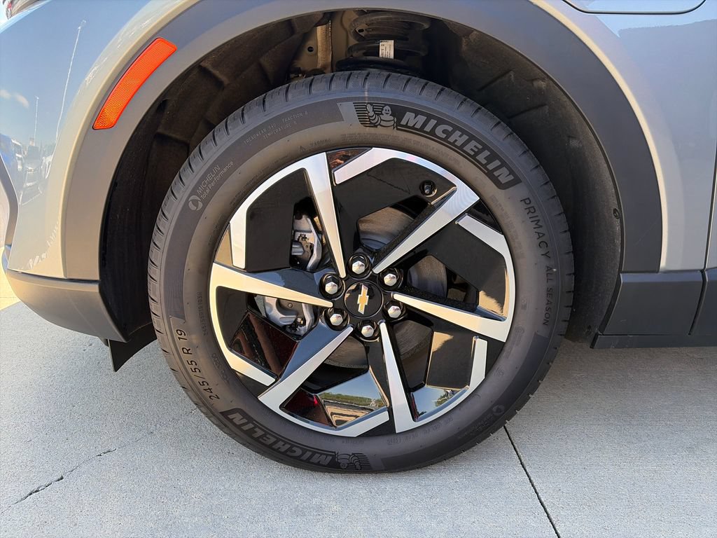 New 2026 Chevrolet Equinox EV LT FWD image 25