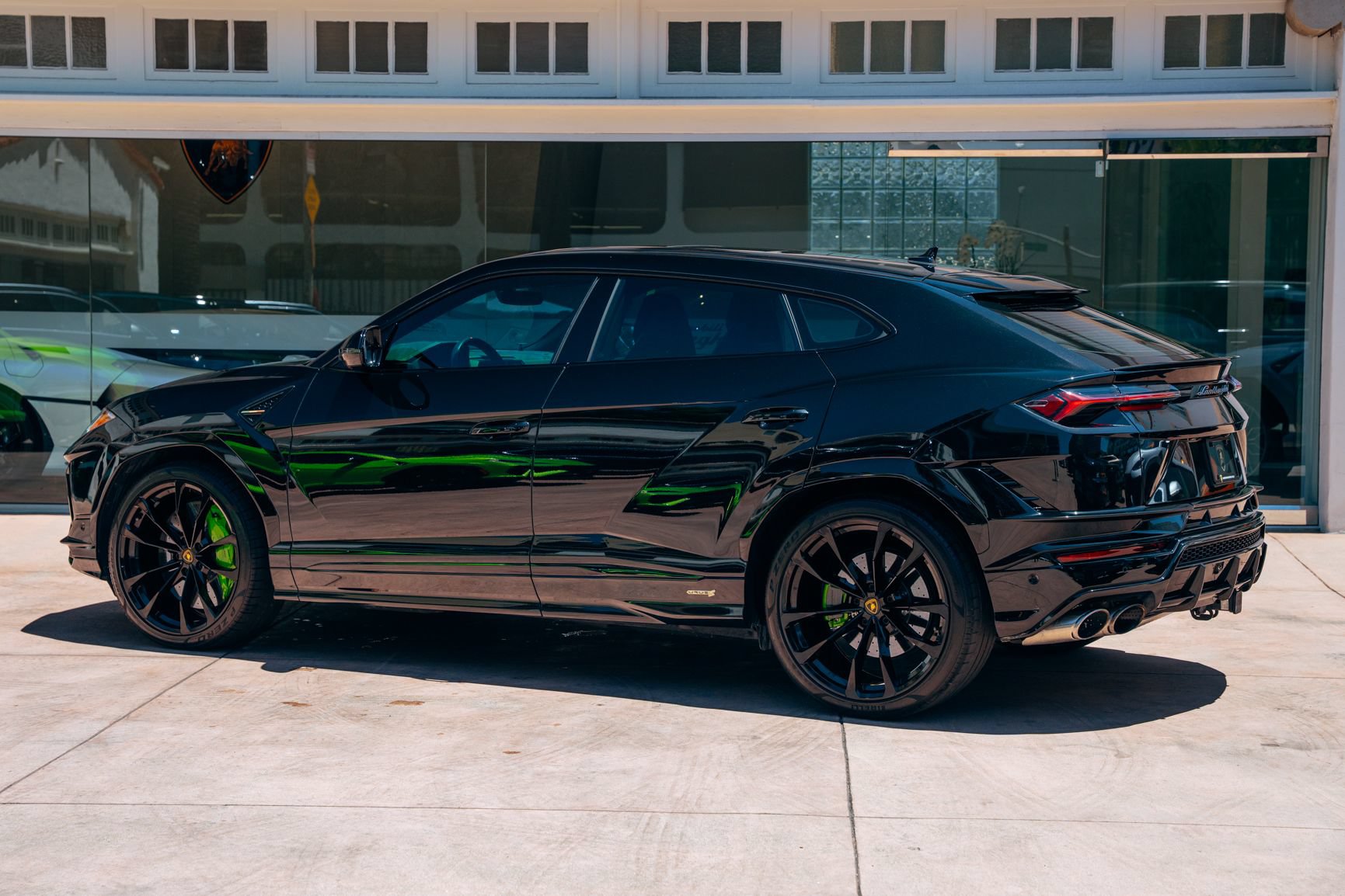 Used 2024 Lamborghini Urus S AWD/4WD image 16