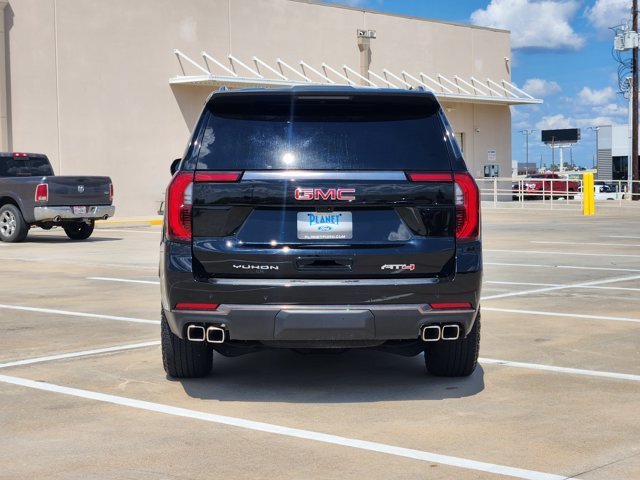 Used 2025 GMC Yukon AT4 Ultimate AWD/4WD image 6