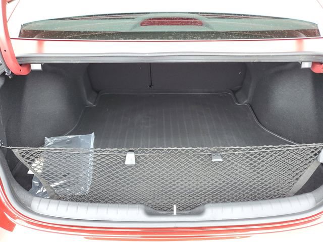 Used 2025 Hyundai Elantra SEL FWD image 8